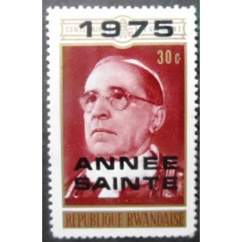 Selo postal de Ruanda de 1975 Pope Pius XII 30 M