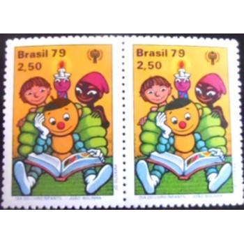 Par de selos postais do Brasil de 1979 João Bolinha