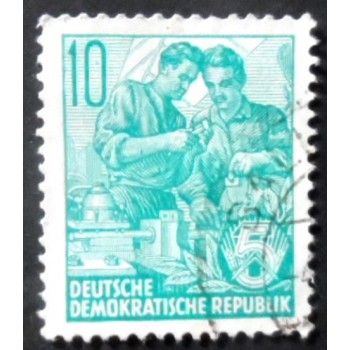 Selo postal da Alemanha de 1959 Workers share experiences U