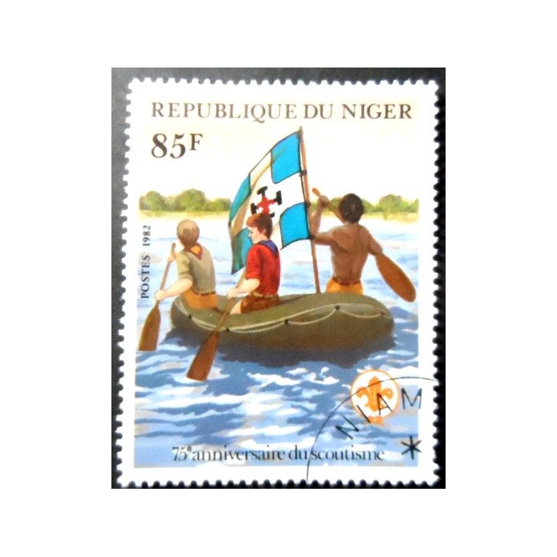 Selo postal do Niger de 1982 In dinghy