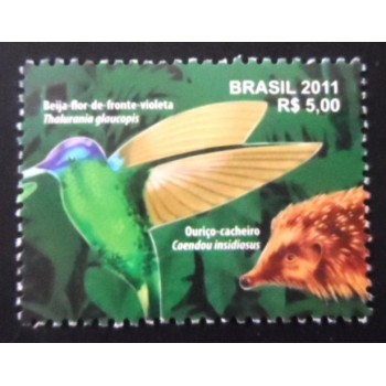 Selo postal do Brasil de 2011 Beija-flor e Ouriço N