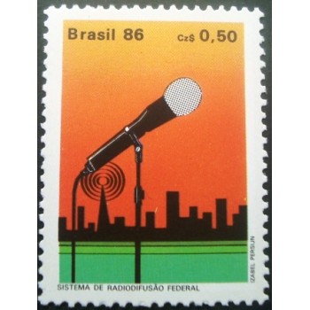 Selo postal do Brasil de 1986 Radiodifusão M