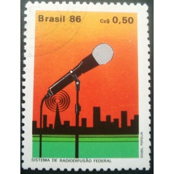 Imagem similar á  do sSelo postal do Brasil de 1986 Radiodifusão U