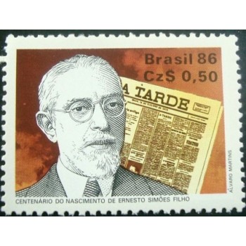 Selo postal do Brasil de 1986 Ernesto Simões Filho M