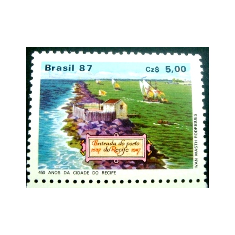 Selo postal do Brasil de 1987 Recife M