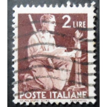 Imagem similar à do selo postal da Itália de 1945 Gardener Tying Sapling to Stake