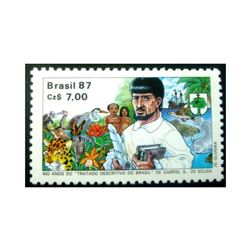 Selo postal do Brasil de 1977 Gabriel Soares de Souza M