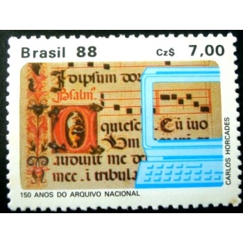 Selo postal do Brasil de 1988 Arquivo Nacional M