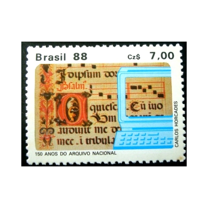 Selo postal do Brasil de 1988 Arquivo Nacional M