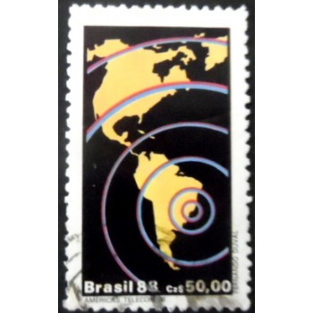 Imagem similar à doselo postal do Brasil de 1988 TELECOM 88 U