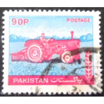 Selo postal do Paquistão de 1978 Tractor 90