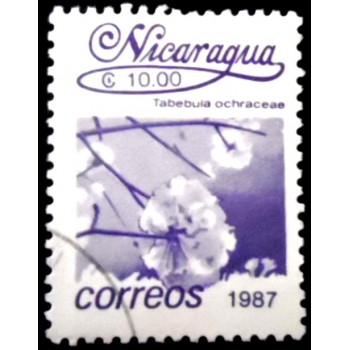 Selo postal da Nicarágua de 1987 Tabebula ochraceae