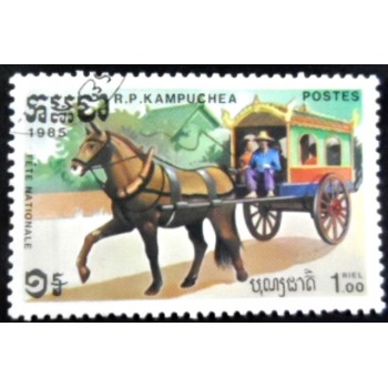 Selo postal do Cambodja de 1985 Bullock cart