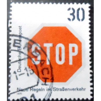 Selo postal da Alemanha de 1971 Stop Give way