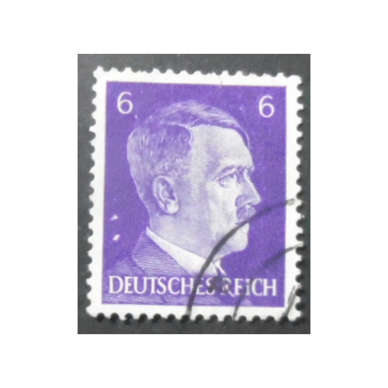 Imagem similar à do selo postal da Alemanha Reich de 1941 - Adolf Hitler 6 U