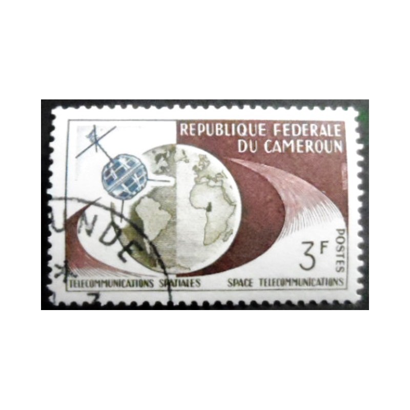 Selo postal de Camarões de 1963 Telstar and Globe 3