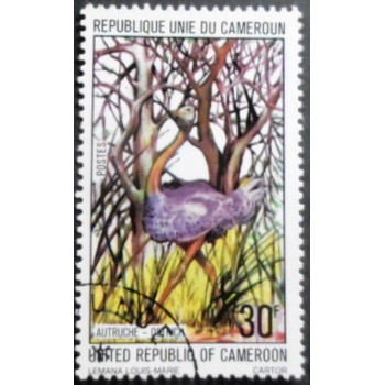 Selo postal de Camarões de 1977 North African Ostrich MCC