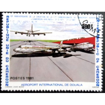 Selo postal dos Camarões de 1981 Airplane