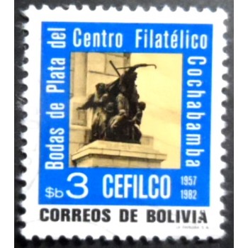 Selo postal da Bolívia de 1982 Monument
