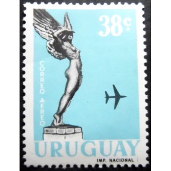 Selo postal do Uruguai de 1960 Winged Goddess 38