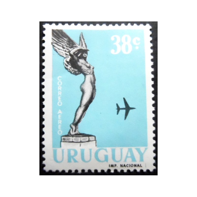 Selo postal do Uruguai de 1960 Winged Goddess 38