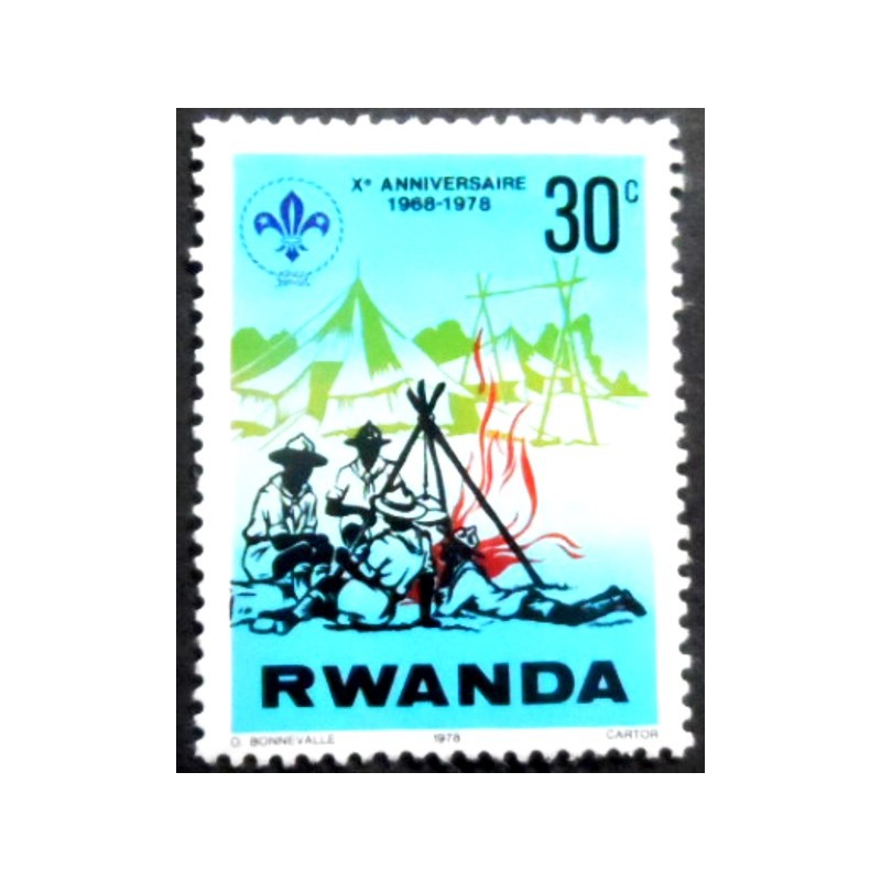 Selo postal da Ruanda de 1978 Campfire