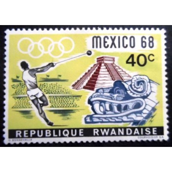 Selo postal da Ruanda de 1968 Hammer throw