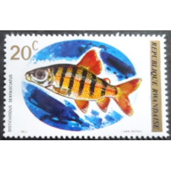 Selo postal da Ruanda de 1973 Six-banded Distichodu