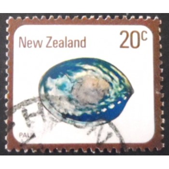 Imagem similar à do selo postal da Nova Zelândia de 1978 Rainbow Abalone U