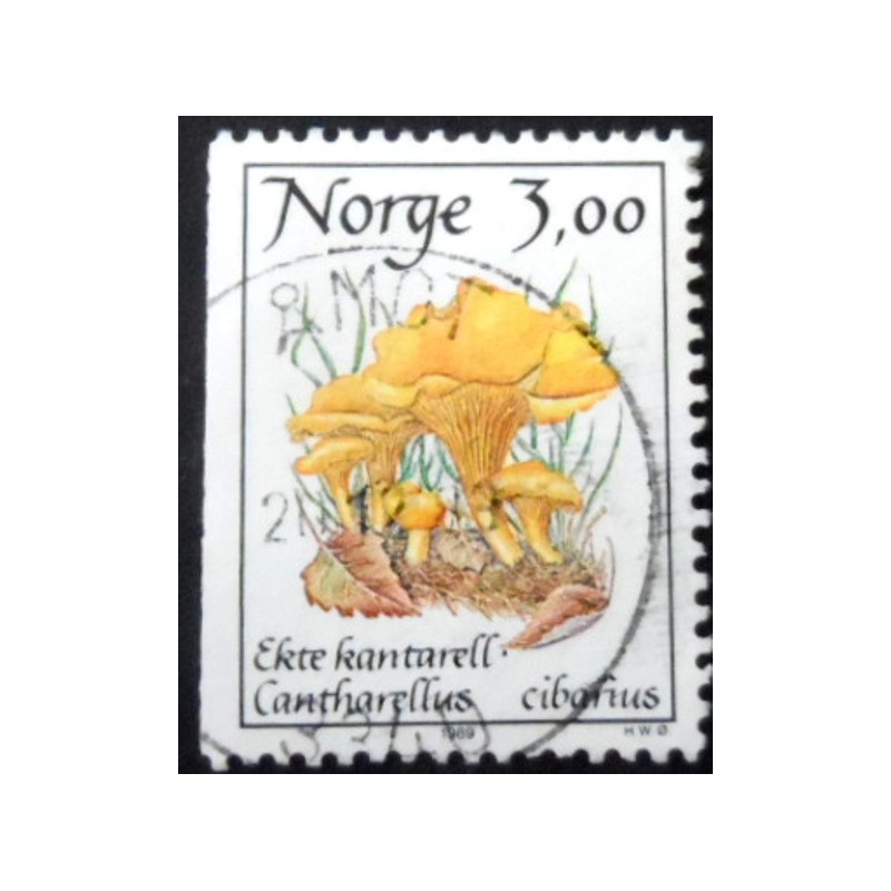Selo postal da Noruega de 1989 Chanterelle
