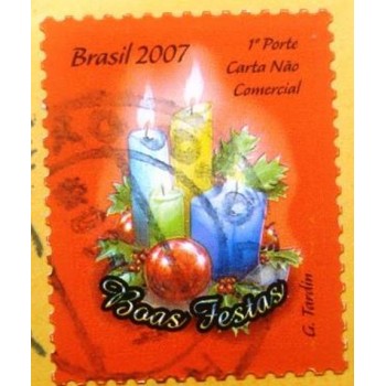 Imagem similar à do selo postal do Brasil de 2007 Velas U