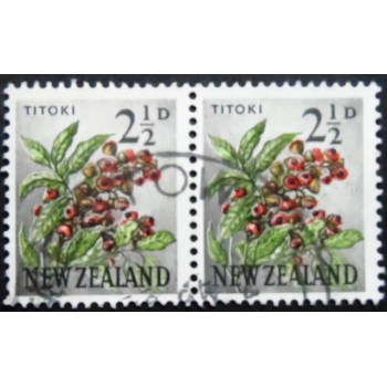 Par de selos postais da Nova Zelândia de 1961 Titoki