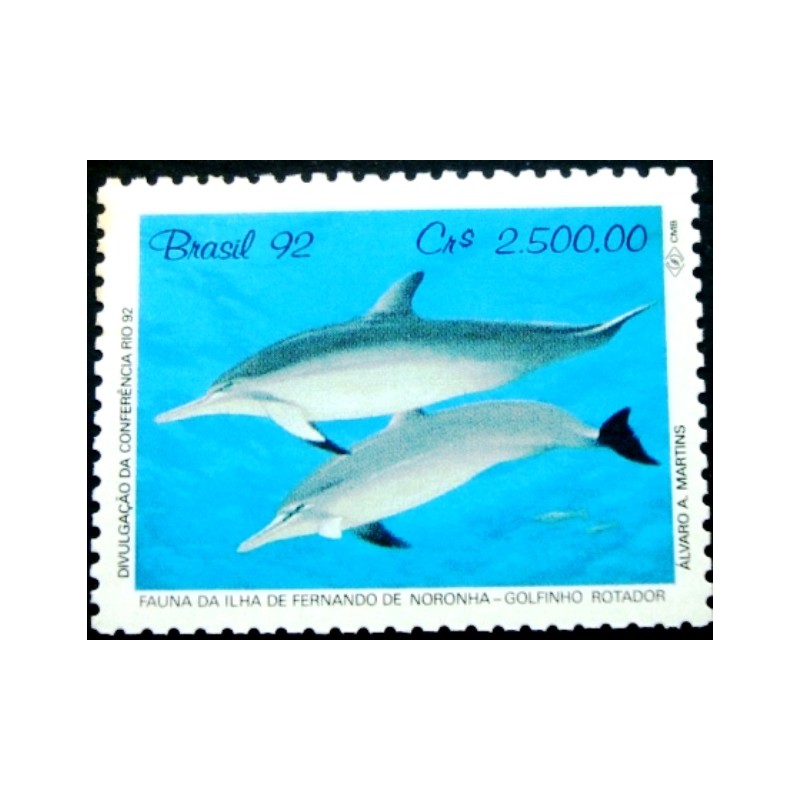 Selo postal do Brasil de 1992 Golfinho M