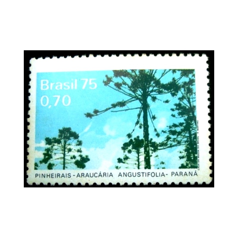 Selo postal do Brasil de 1975 Araucária