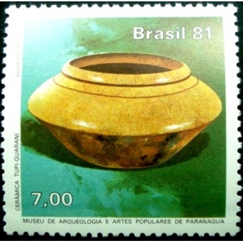 Selo postal do Brasil de 1981 Cerâmica Tupi-guarani M
