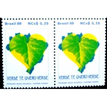 Par de selos postais do Brasil de 1989 Verde