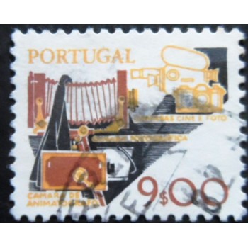 Selo postal de Portugal de 1980 Old cameras and modern cine