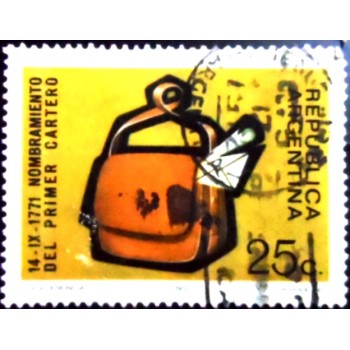 Imagem similar à do selo postal da Argentina de 1972 Mailman's bag U