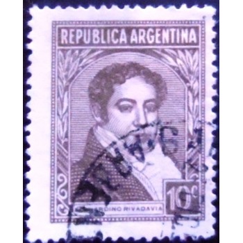 Imagem similar à do selo postal da Argentina de 1939 Bernardino Rivadavia 10 sev