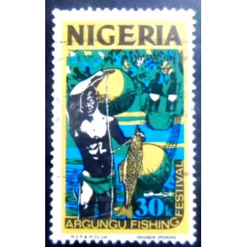 Selo postal da Nigéria de 1973 Argungu Fishing Festival