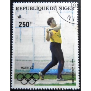 Selo postal do Niger de 1983 Hammer