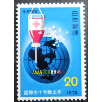 Selo postal do Japão de 1974 Red Cross