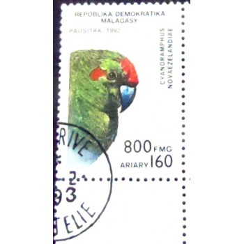 Imagem do Selo postal de Madagascar de 1993 Red-crowned Parakeet