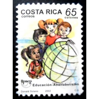 Selo postal da Costa Rica de 2002 Children Watching Globe