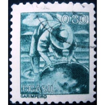 Imagem similar à do selo postal do Brasil de 1976 Garimpeiro U