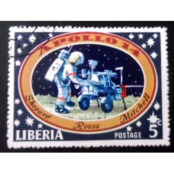 Selo postal da Libéria de 1971 Astronaut and lunar transport veichele