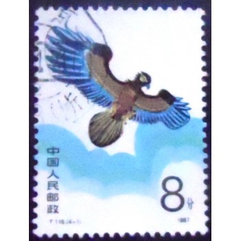 Imagem do Selo postal da China de 1987 Hawk made of paper