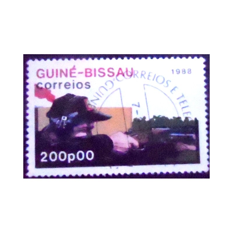 Imagem do Selo postal de Guiné Bissau de 1988 Shooting