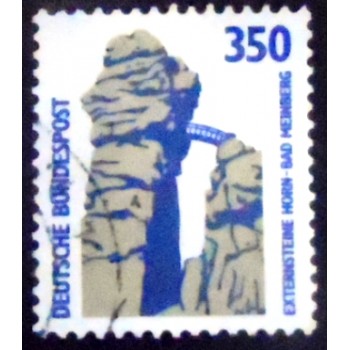 Imagem similar à do Selo postal da Alemanha de 1989 Externsteine