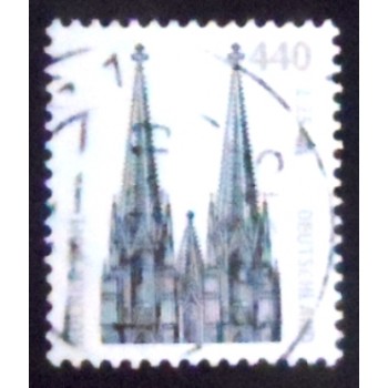 Imagem similar à do Selo postal da Alemanha de 2001 Cologne Cathedral